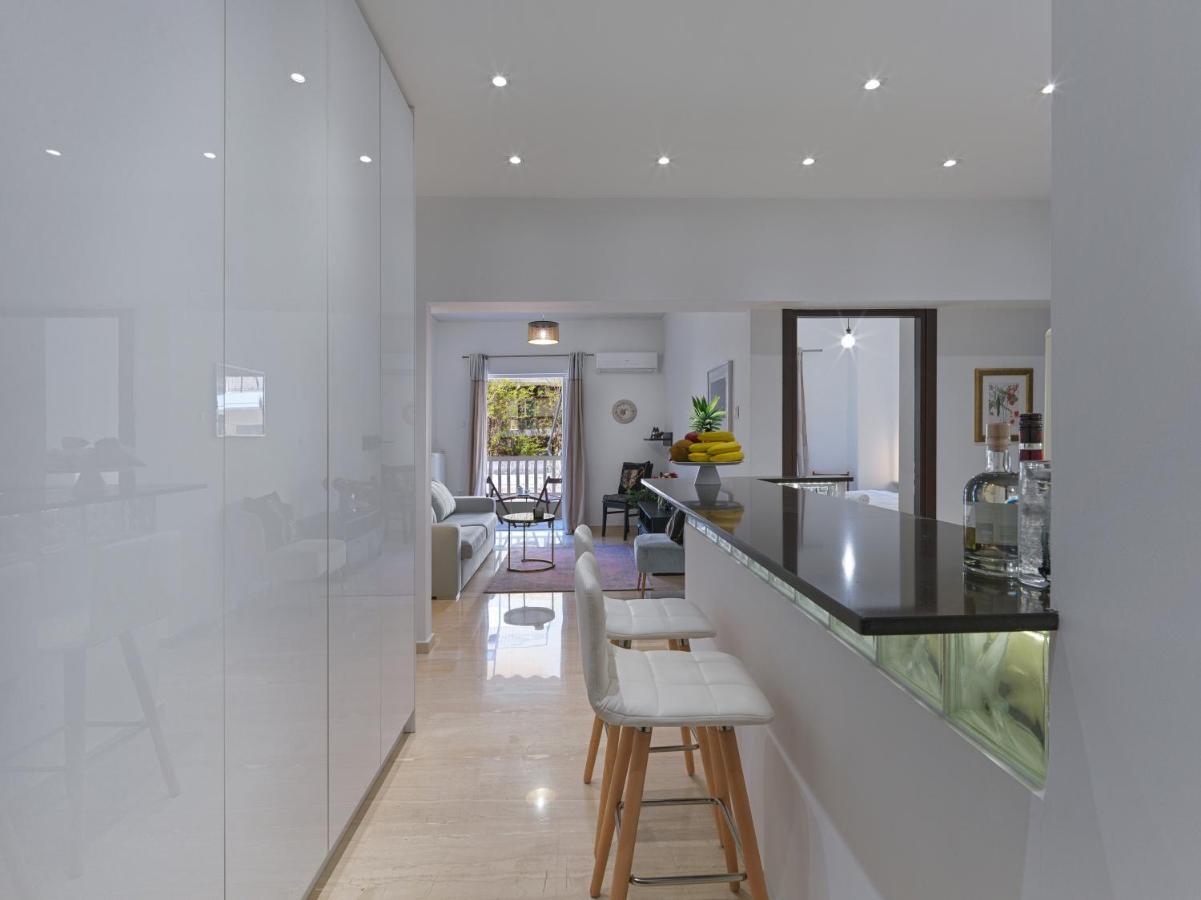 Newly Renovated Apartment In The Heart Of Ateny Zewnętrze zdjęcie