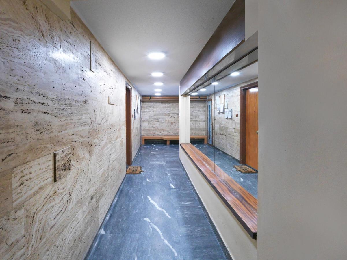 Newly Renovated Apartment In The Heart Of Ateny Zewnętrze zdjęcie