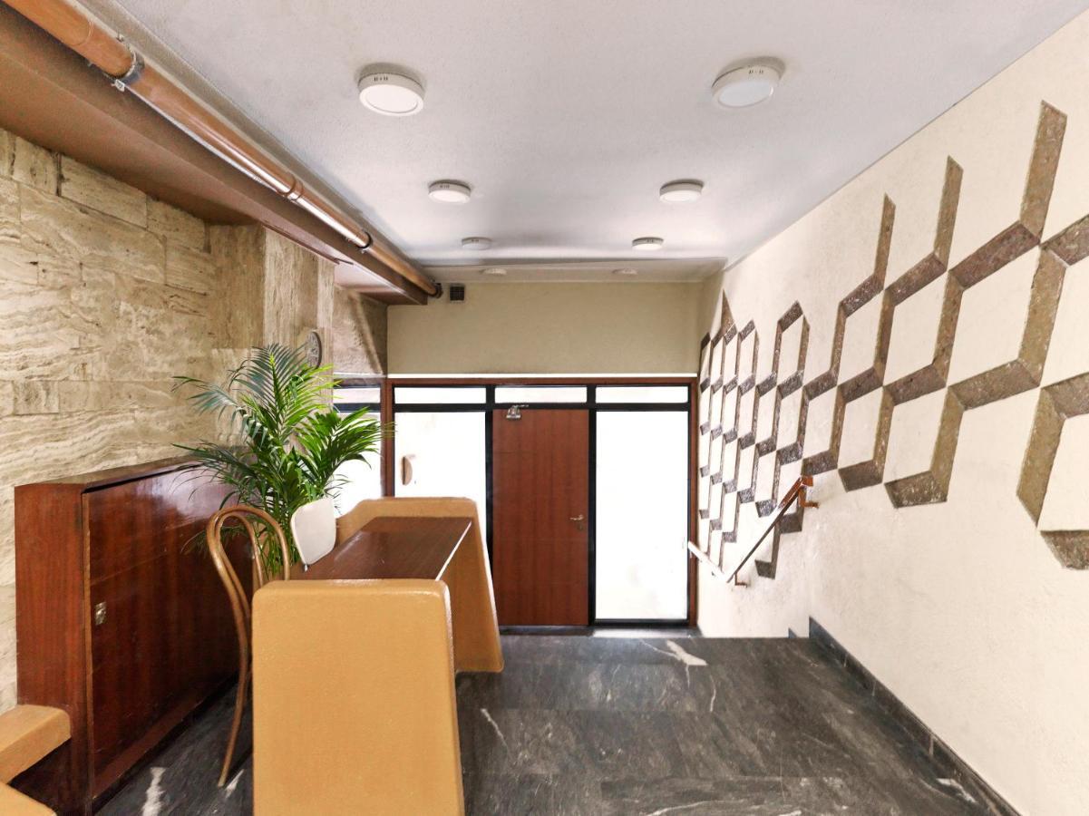 Newly Renovated Apartment In The Heart Of Ateny Zewnętrze zdjęcie